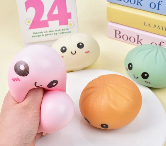 Mystery Dumpling Squishy - mystery colors
